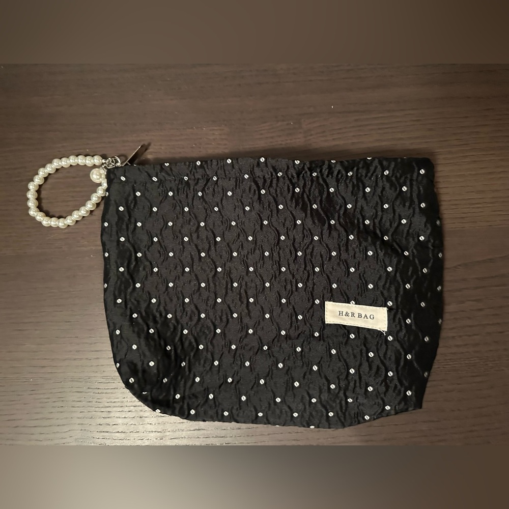 H&R BAG Black Polka Dot Cosmetic Bag with Removable Pearl Wristlet